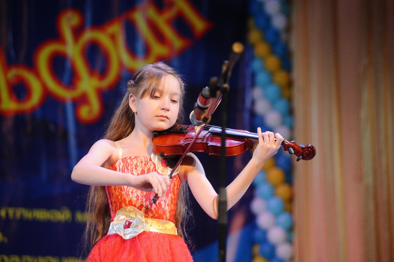 Помощь юной звездочке Черновой Ксении в приобретении музыкального инструмента для обучения